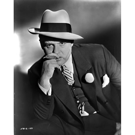 Publicity still of Rod Steiger in Al Capone Photo Print (24 x 30)