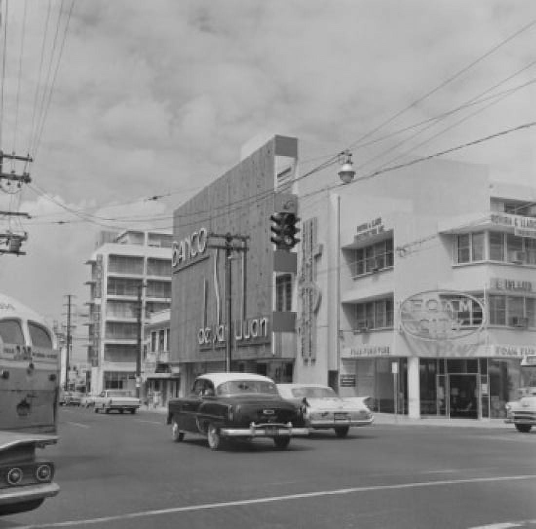 Puerto Rico San Juan Traffic in street Canvas Art - (18 x 24)