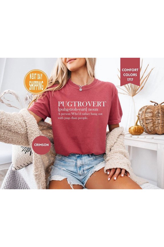 Pugtrovert Pug Lover T-Shirt