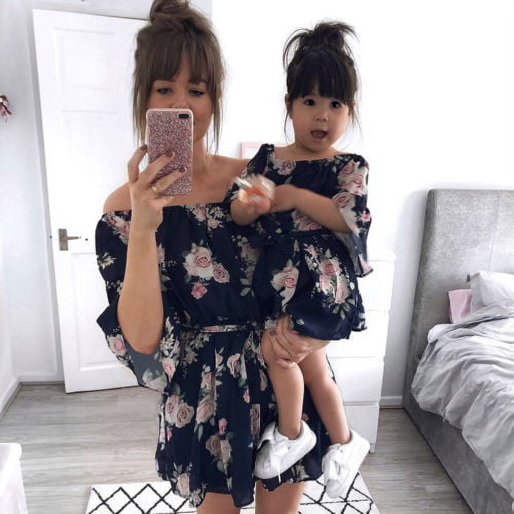 Matching little girl dresses hot sale