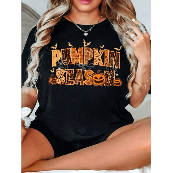 Pumpkin Season Graphic T-Shirt - Fall Spooky Vibes Tee for Women - Gift for Halloween