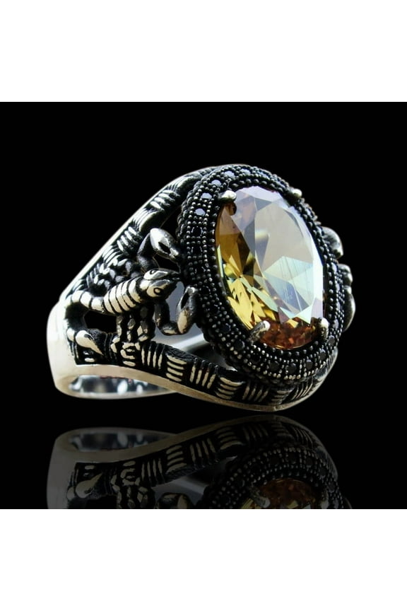 Punk Metal Carved Hollow Scorpion Finger Rings Jewelry Anniversary Vintage Hip Hop Men Yellow Zircon Rings for Men Accessories