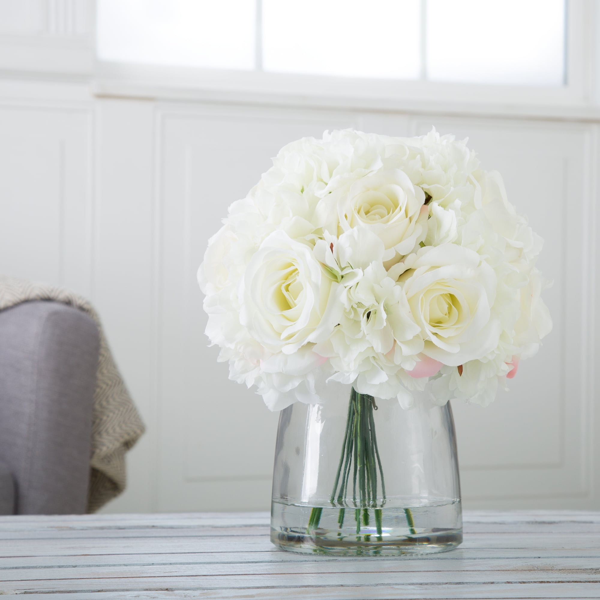 Pure Garden Hydrangea and Rose Floral Arrangement in Clear Vase (Cream)