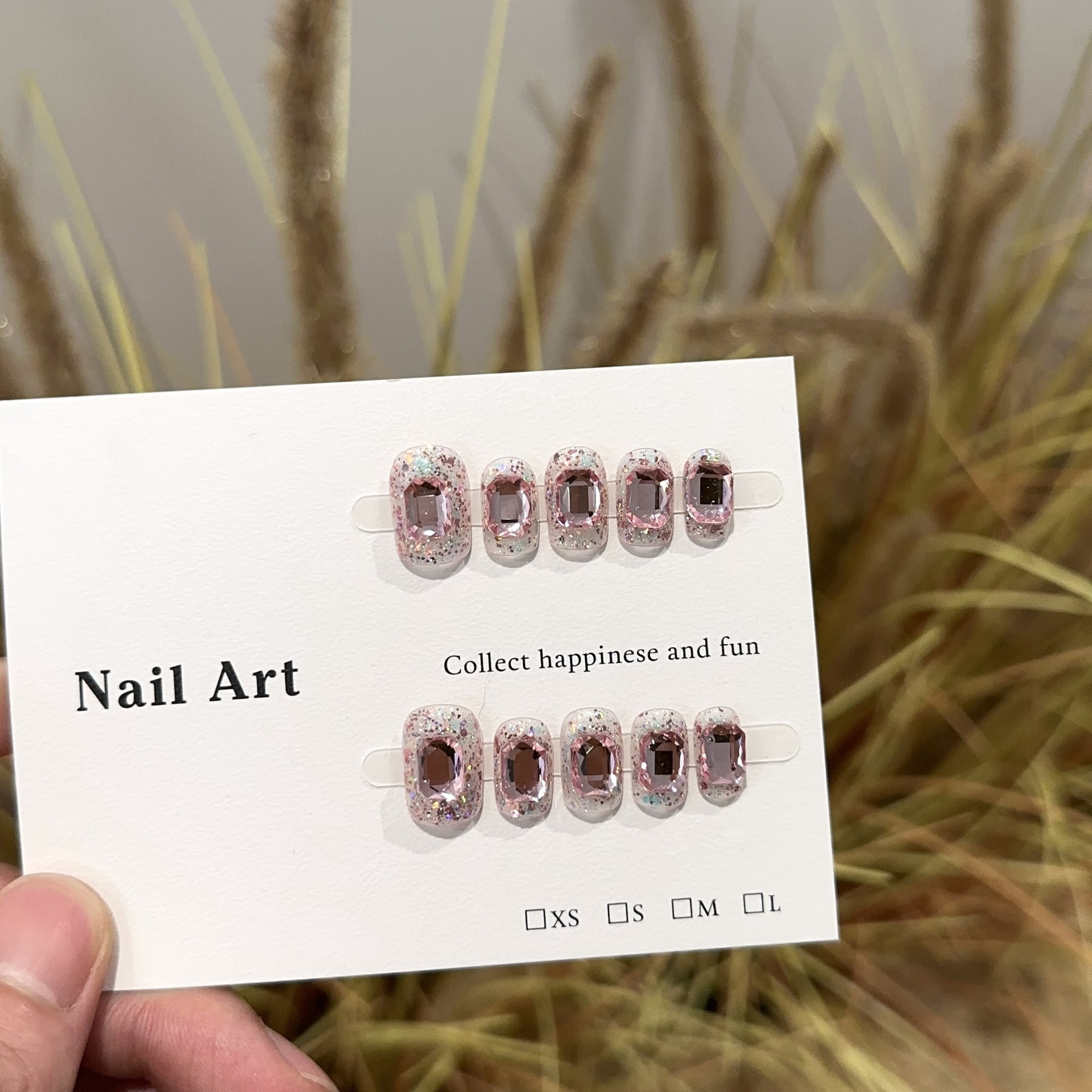 Pure hand-worn nail pads, high-end spring and summer pink sequins, full diamonds, white nail art, short light luxury fake nails