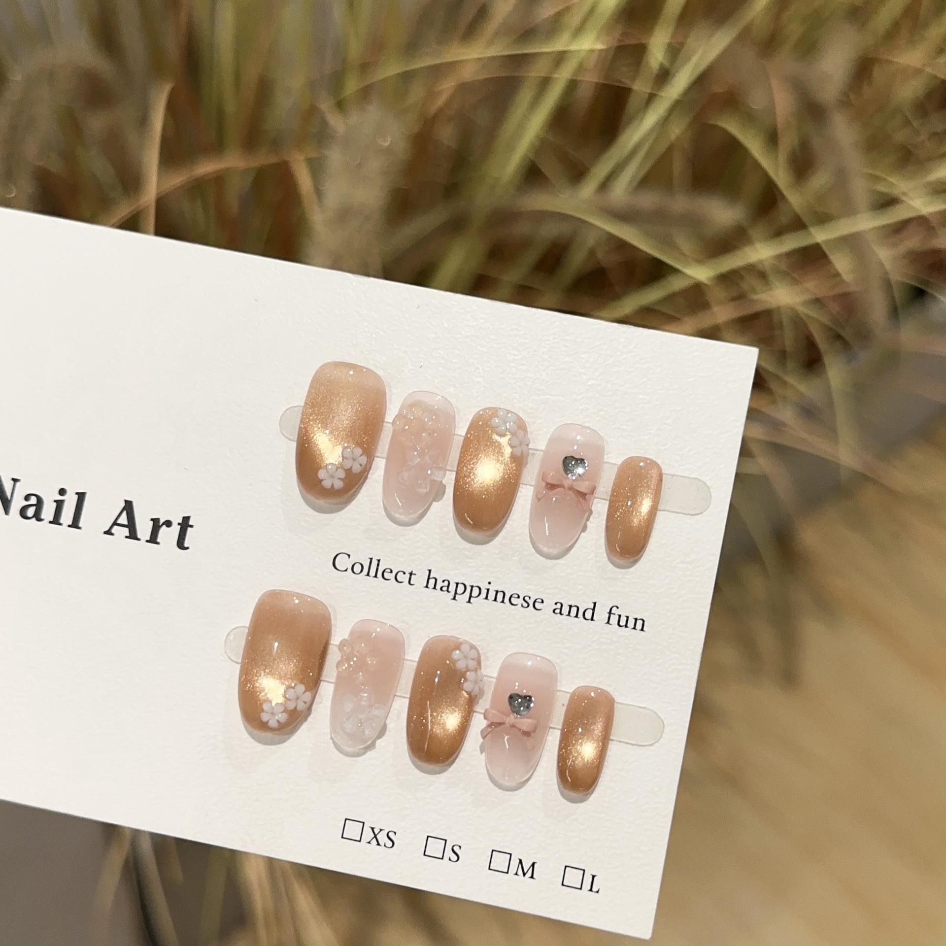 Purely handmade wearing nail advanced sense golden cat eye short nail art piece light luxury small flower fake nail patch finished product