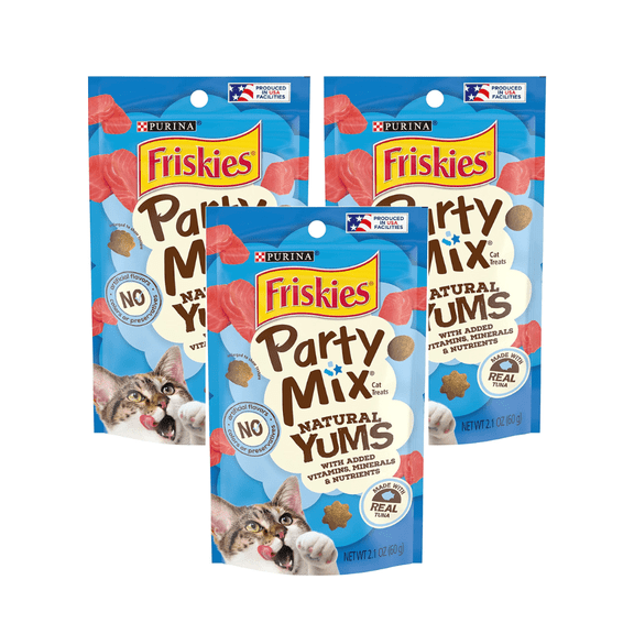 Purina Friskies Party Mix Cat Treats, Natural Yums with Added Vitamins, Minerals & Nutrients, Made with Real Tuna, 2.1-Ounce Resealable Pouch (Pack of 6)