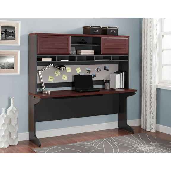 Pursuit Hutch, Cherry