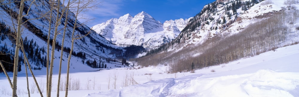 Pyramid Peak and Maroon Bells in winter near Aspen Colorado Canvas Art - Panoramic Images (36 x 12)