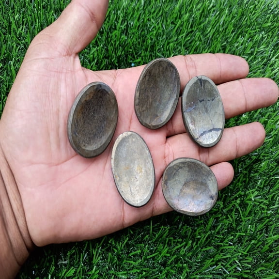 Pyrite Worry Stone for Crystal Healing Pocket Palm Stone Thumb Stone 1Pcs