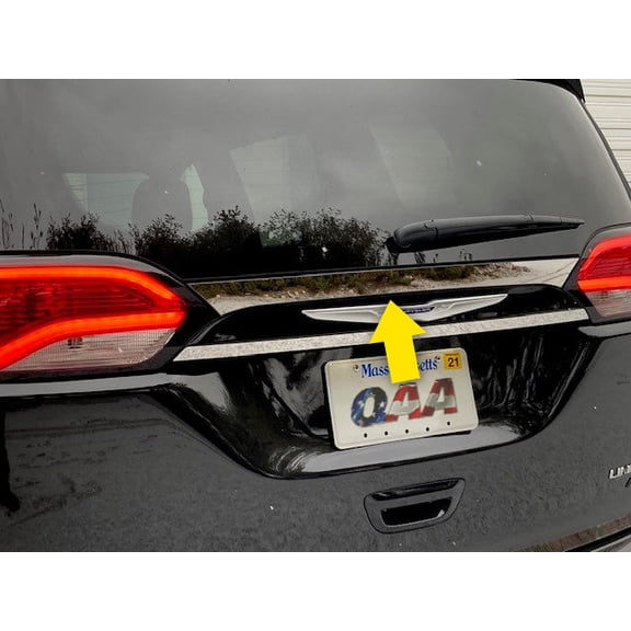 QAA Polished Trunk Hatch Accent Trim 1 Pc Fits 2017-2021 Pacifica 4 Dr