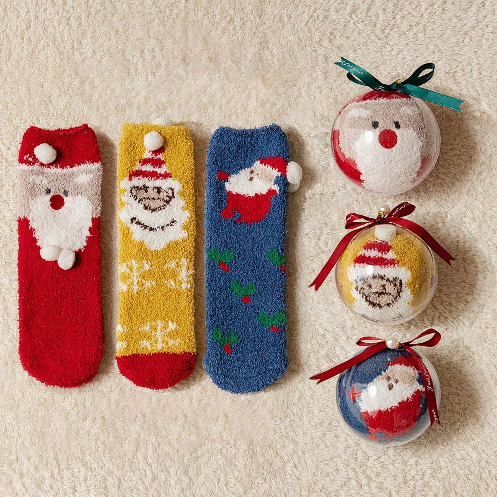 QEEMMY Christmas Fuzzy Socks, 3Pcs Christmas Ball Coral Fleece Socks for Women Cute Fun Cozy