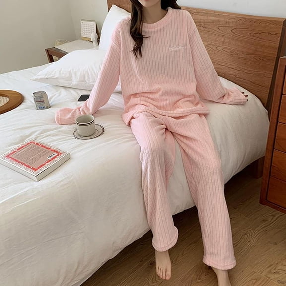 QHUDLV Coral Fleece Loungewear Set, One Size Fits All, Soft Warm Pajamas for Winter Home