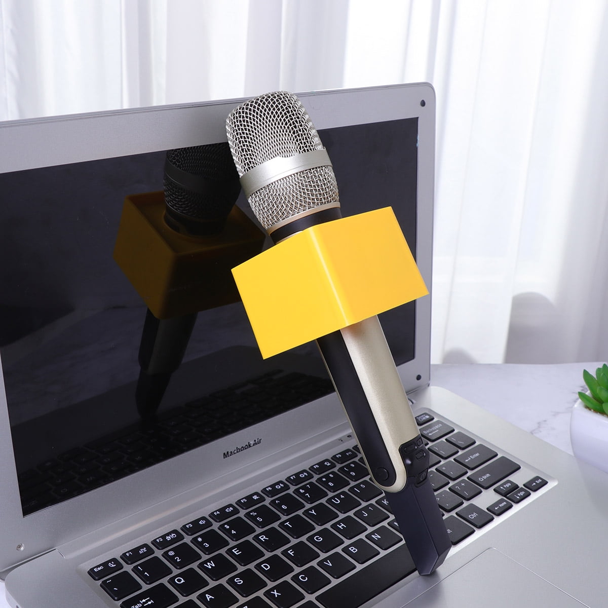 QIFULL Yellow Mic Logo Stand with Large Logo Space for Reporters and ...