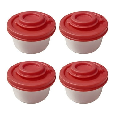 QLFSCXG Salt and Pepper Shakers Moisture Proof Set of 2 Small Mini Salt Shaker to Go Camping Picnic Outdoors Kitchen Lunch Boxes Spice Set Clear with Red Covers Plastic Airtight Dispenser 4Pcs