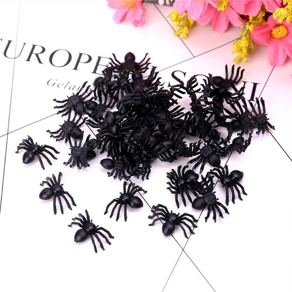 QLUEWX 50 Pack Mini Fake Spiders Halloween Decorations, Small Realistic Black Plastic Spiders Prank Props, Tiny Spider Table Scatter Fillers for Indoor Outdoor Halloween Party Haunted House Decor