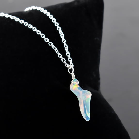QNAVIC Raw Organic Ethiopian Fire Opal Rough Gemstone Handmade Dainty Pendant Necklace Healing Chakra Crystals October Birthstone Gift for Women Silver Plated Chain 18 inch