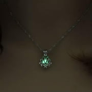 QQTDFG Jewelry Pendant Moon Lotus For Women Necklace In The Dark Glowing Luminous-green