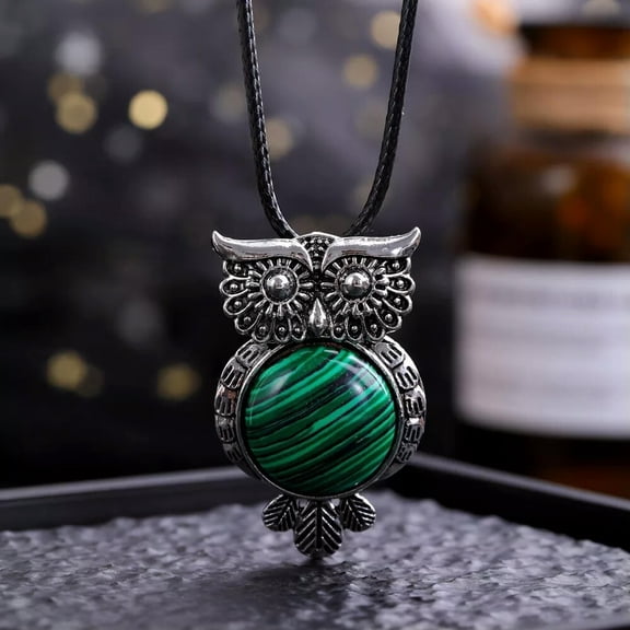 QQTDFG Malachite Gems Owl Crystal Necklace Magic Reiki Healing Amulet-default