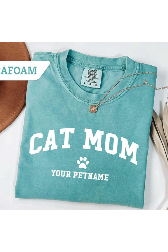 Cat Mom Shirt, Gift For Cat Mom, Cat Mom Shirt Cat Gift For Mothers Day, Cat Mama Gift, Cat Lover Tee, New Cat Mom Shirt Unisex S-5XL Hot Trending Shirt, Vintage Birthday Gift