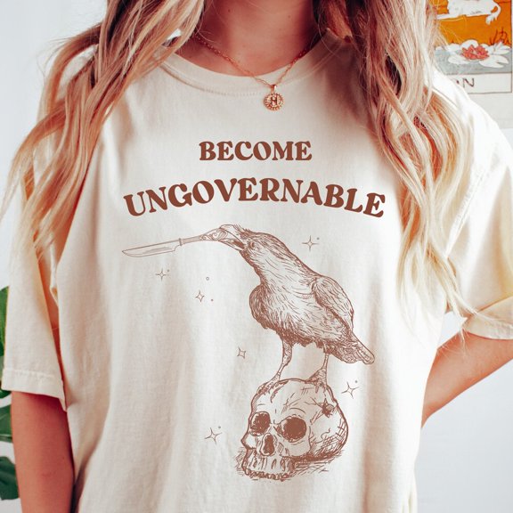 QUNHSHIRT Crow Shirt, Become Ungovernable Shirt, Become Ungovernable Crow Shirt, Raven Shirt, Leftist, Dissident, Anarchist, Punk, Dark Academia Unisex S-5XL Hot Trending Shirt, Vintage Birthday Gift