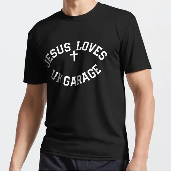 QUNHSHIRT Jesus Loves Uk Garage Slogan Retro Vintage T-Shirt Unisex S-5XL Hot Trending Shirt, Vintage Birthday Gift