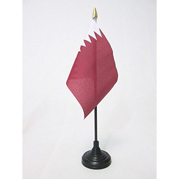 AZ Flag Qatar Table Flag 4x6 in Qatari 100D Polyester Plastic Base 15x10 cm