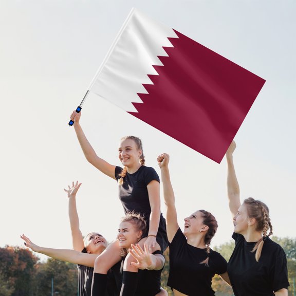 Qatar Telescoping Fan Flag – 1.6m Extendable Pole & Large Maroon National Banner with White Serrated Edge for Soccer Matches & Celebrations