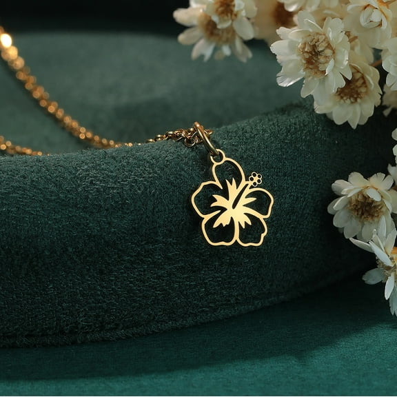 Qiamni Stainless steel tropical plant summer Flower necklace Flower pendant necklace simple and versatile