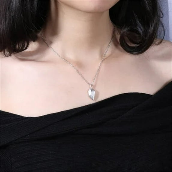 QianYing Home Decor Clearance Couple Necklaces A Pair Of Three-dimensional Love Heart Magnet Splicing Necklace Wishing Stone Magnetic Attraction Girlfriends Friend Collarbone Chain
