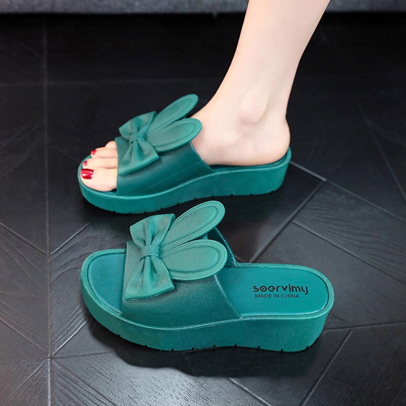 New Slippers Women Thick Sole Lovely Rabbit Flip Flops Indoor Outdoor  Summer Korean Style Girl's Sandals Non-slip Beach Shoes