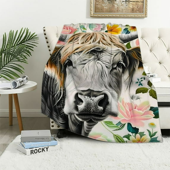 Qinduosi Highland Cow Fleece Throw Blanket Girls Women Rose Floral Bull Cattle Blanket for Bed Couch Sofa Western Wildlife Animal Decor Plush Blanket Soft Farmhouse Fuzzy Blanket