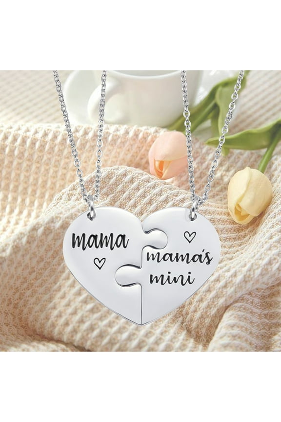 2Pcs Mother Daughter Heart Matching Pendant Necklace Set Gifts for Mom Mothers Day Birthday Christmas Presents From Daughter Mothers Day Gifts for Mom