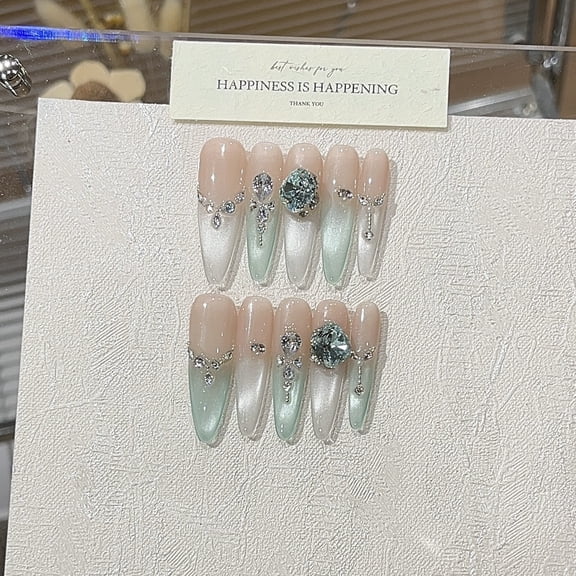 [Qingti Frozen Milk] The cold atmosphere is bursting with water light and light green cat's eye boutique K9 stacked diamonds and wearing armor