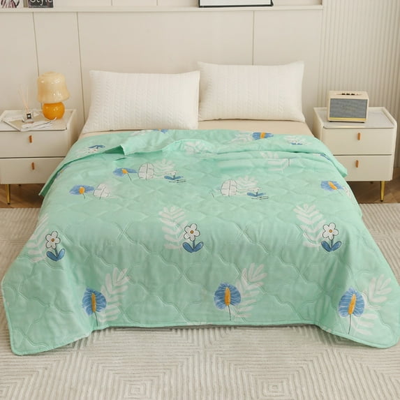 Qocolhg Quilt Queen Size for Kids Adult, Lightweight Quilt for Summer Ultra-Soft Microfiber Modern Style Quilted Clouds Pattern Bedspread Quit, Cooling Blankets for Hot Sleepers, Clearance