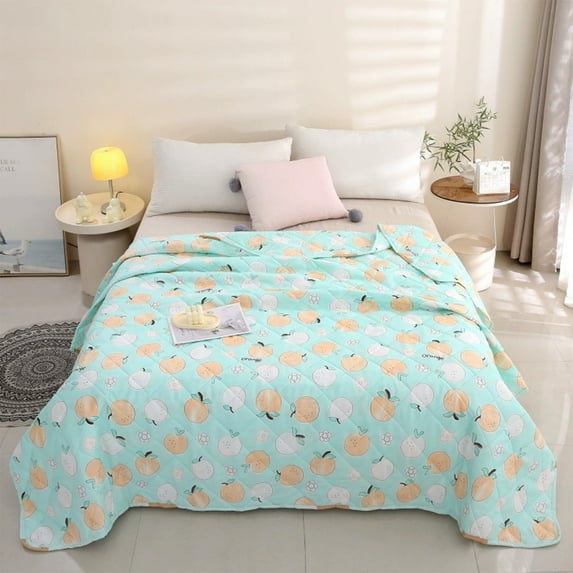 Qocolhg Summer Cooler Quilt, Washable & Lightweight Summer Comforter Cooling Blanket for All Season Use, Machine Washable, Bedding Soft Coverlet Conditioned Quilts for Kids, 39x59 inch, Yellow