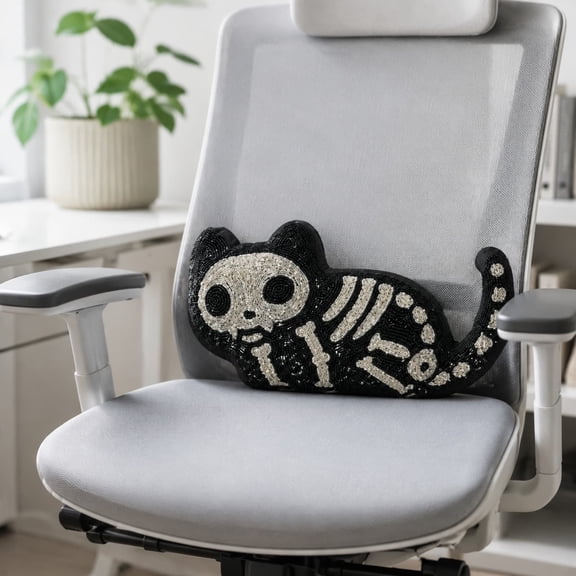 QuanTara Skull Shaped Throw Pillow – Halloween Skeleton Head Cushion, Soft Black & White Decorative Spooky Pillow for Couch, Bed, Party Prop & Gothic Home Decor