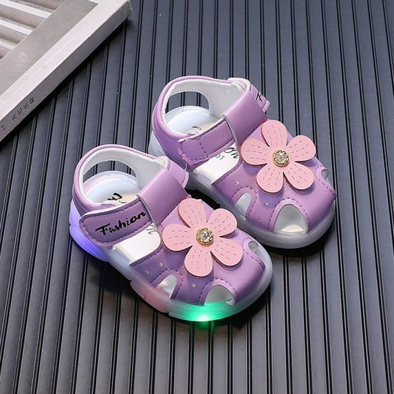 Quaouag LED Light Up Girls Sandals for Kids Pink Closed Toe Sports Sandals Non Slip Walking Summer Flashing Shoes Pink,White,Purple
