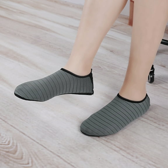 Quaouag Water Shoes for Women Men Quick-Dry Aqua Socks Swim Beach Barefoot Yoga Exercise Wear Sport Accessories Pool Camping Must Haves Adult Youth Size