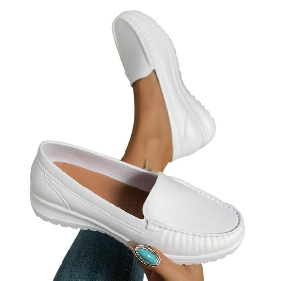 Quaouag Women's Classic Comfort Leather Penny Loafers Casual Slip-Ons Lightweight Walking Flats Driving Mocs Boat Shoes