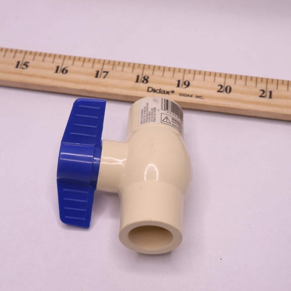 Quarter Turn Ball Valve PVC White/Blue 150psi 1-1/4"