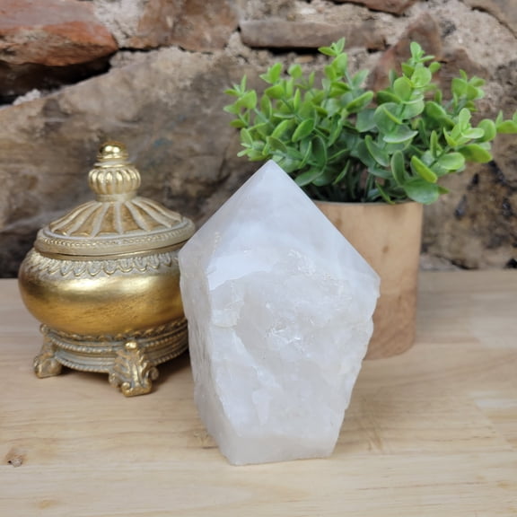 Quartz Crystal Point Polished Lamp