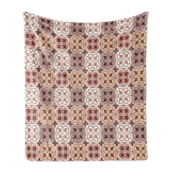 Quatrefoil Soft Flannel Fleece Blanket, Vintage Style Patterns Tangled Clover Shapes Eastern Tessellation Illustration, Cozy Plush for Indoor and Outdoor Use, 50" x 70", Green White, by Ambesonne