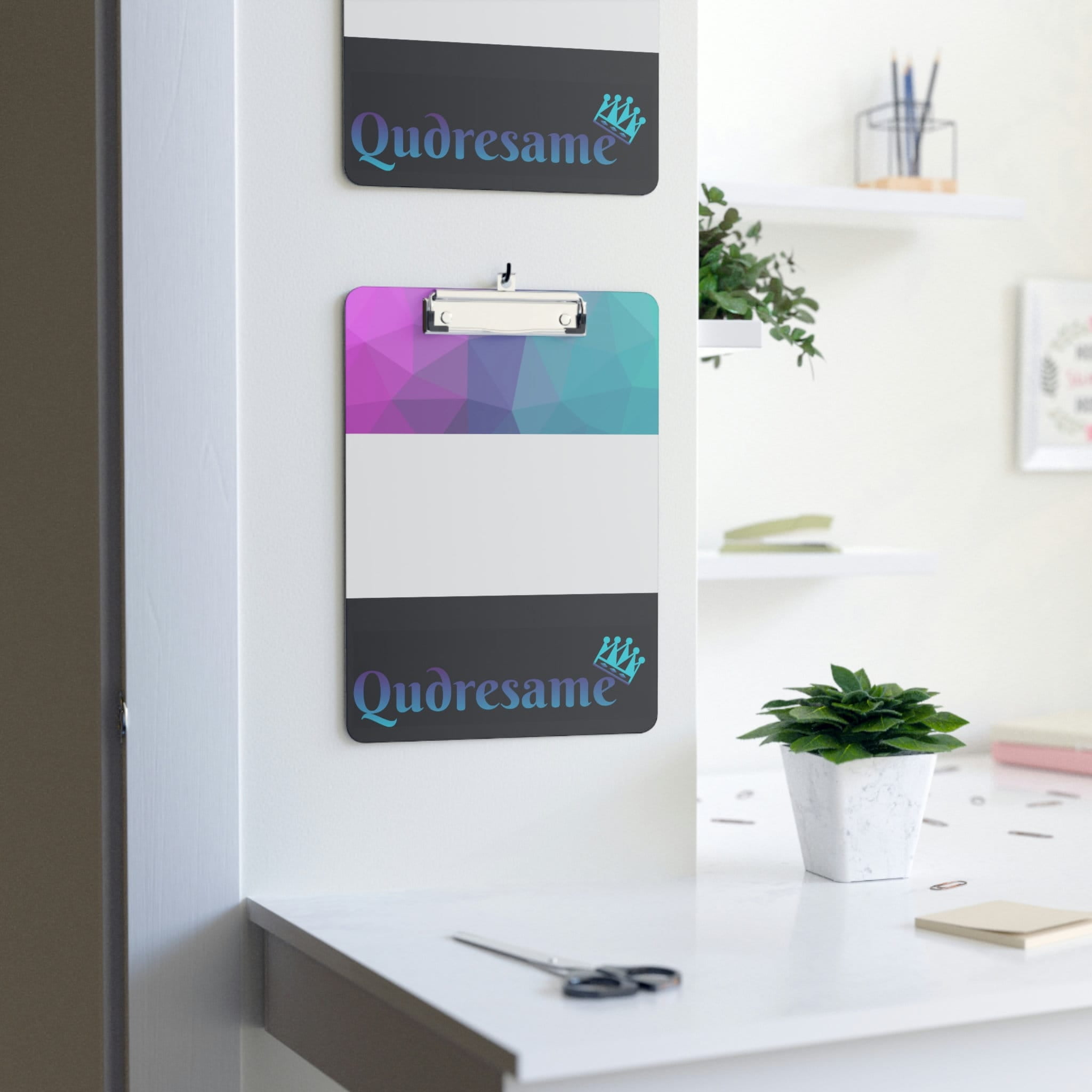 Qudresame Ombré Clipboard