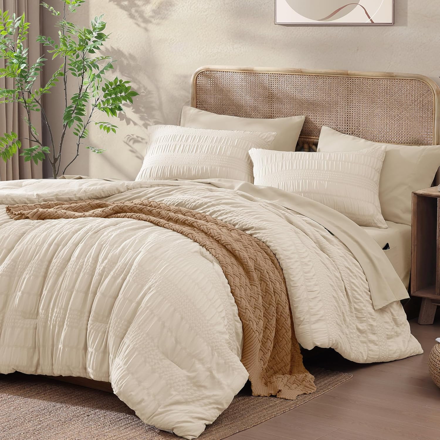 Queen Comforter Set, 7 Pieces Beige Seersucker Bed in a Bag Queen Size ...