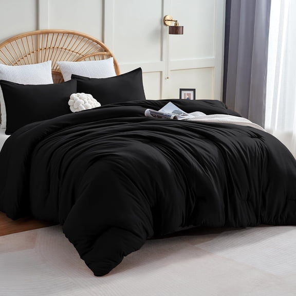 Queen Comforter Set Black  3 Pieces Solid Comforters Size Breathable Quilted Bedding Sets Luxury Soft Microfiber Down Alternative For All Season (1 & 2 Pillowcases)
