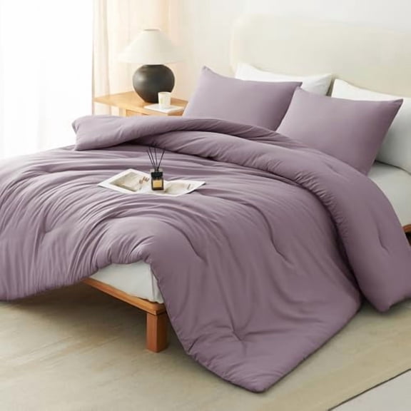 Queen Comforter Set Dusty Purple, 3 Pieces Solid Breathable Quilted Style Bedding Sets, Luxury Fluffy Soft Bed Set with Down Alternative Comforter for All Season (1 Comforter & 2 Pillowcases)