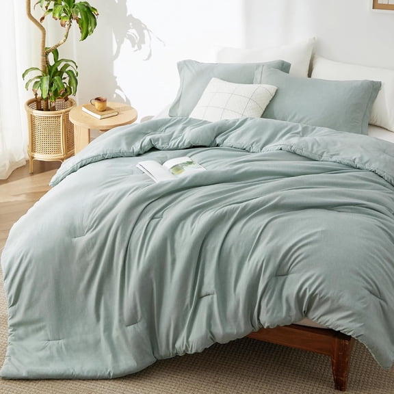 Queen Comforter Set in Mint Green Melange 3-Piece Microfiber Bedding with Comforter and Pillow Shams