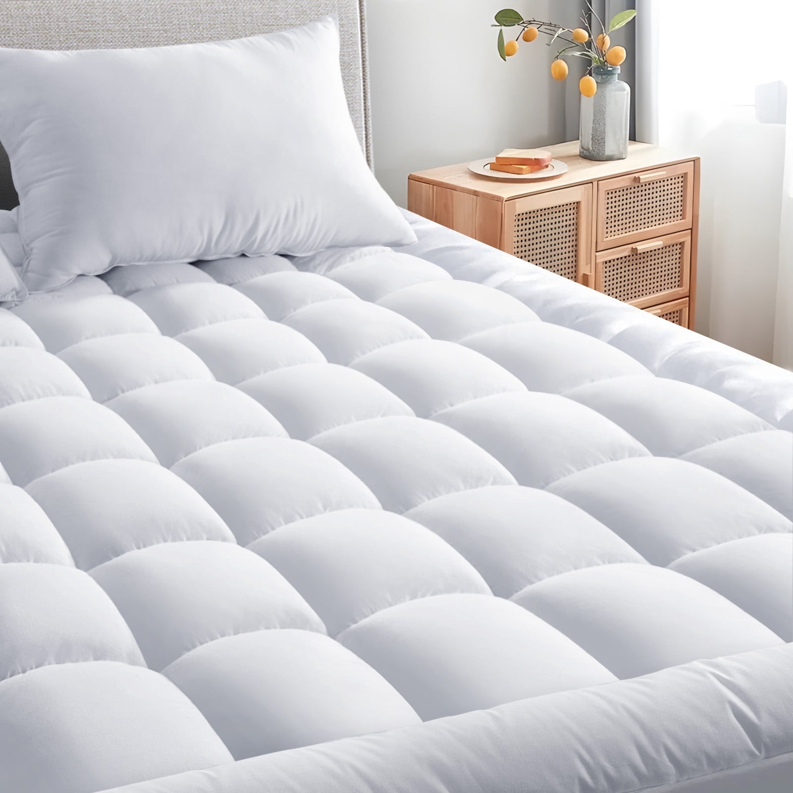 Queen Mattress Pad - Quilted Fitted Mattress Topper Protector, Soft Noiseless Pillow Top Cover with 8-21" Deep Pocket, Cooling Breathable 4D Spiral Fiber 60x80" White, Basic Plush (130 GSM)