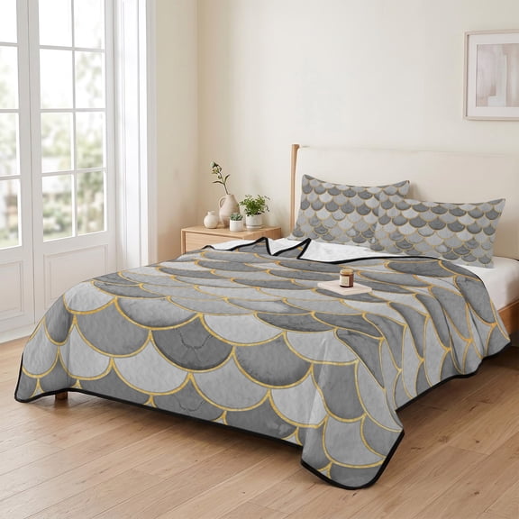 Queen Quilt Bedding Set, Abstract Scales Gold Line Lightweight Coverlet Summer Comforter Set Soft Microfiber Bedspread, Grey Ombre Fish Tail 3 Piece Quilt Set with 2 Pillow Shams All Seasons Use
