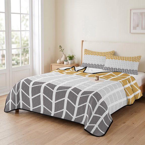 Queen Quilt Bedding Set, Orange Zigzag Chevron Grey Stripe Lightweight Coverlet Summer Comforter Set Soft Microfiber Bedspread, Modern Abstract Geometric Art 3 Piece Quilt Set with 2 Pillow Shams